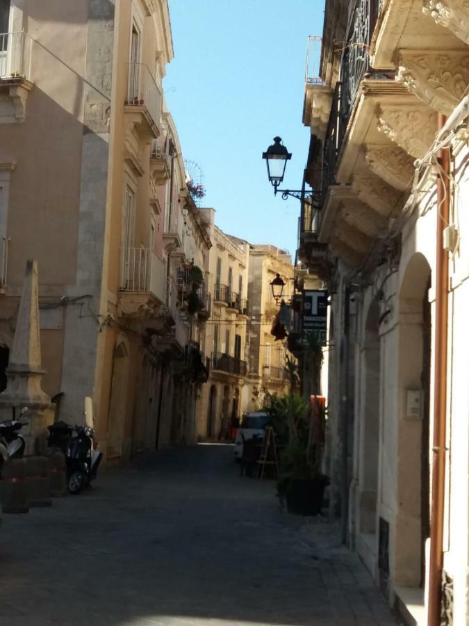 Ortigia Spartan House 1 Syracuse Exterior photo